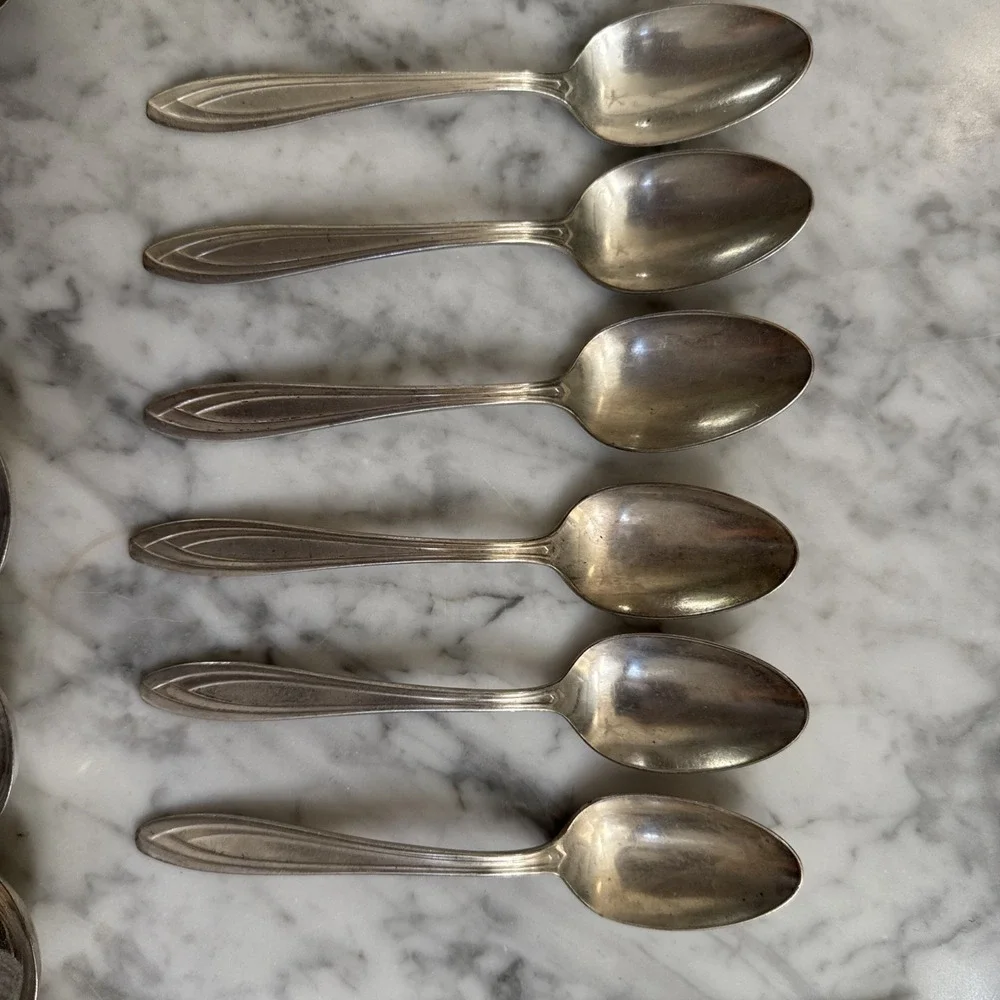 International Silver SILHOUETTE Stainless Steel Flatware-42 Piece-6 Pc Pl